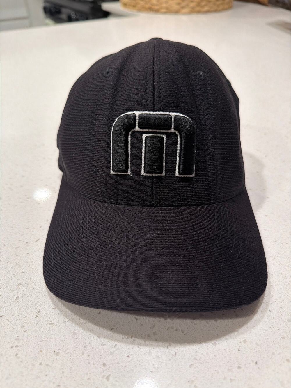 Travis Mathew Flexfit size large XL L-XL black baseball hat